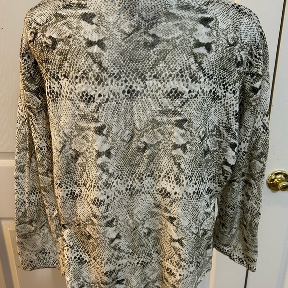 Colette Mordo for Saruman’s snakeskin pattern tee, Large - Picture 3 of 4